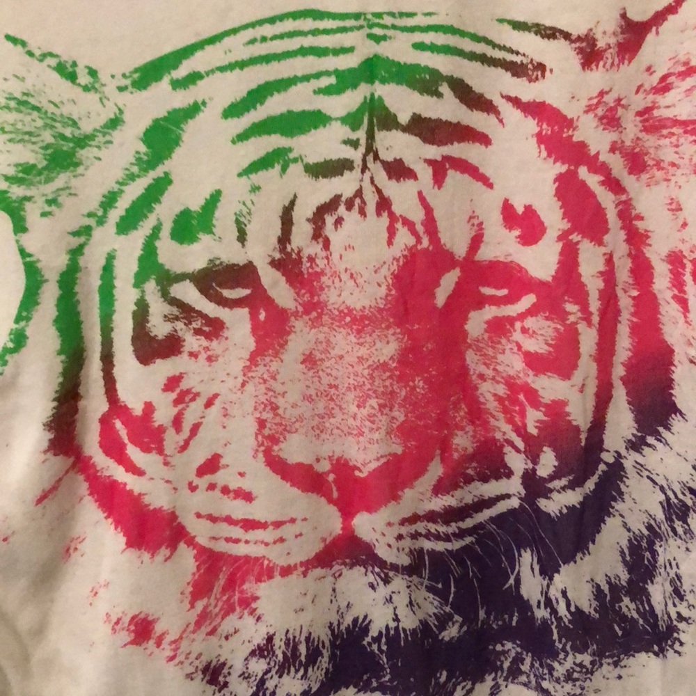 Miley Cyrus Max Azria Girls s/s t-shirt white with rainbow tiger print